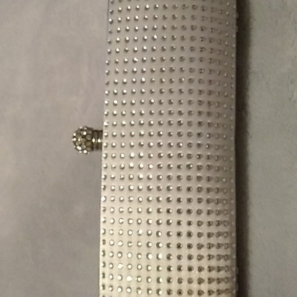 High Quality Silver Stud Clutch. - Picture 1 of 3